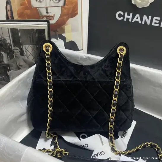 HyperPeter SMALL HANDBAG HOBO CHANEL 0615